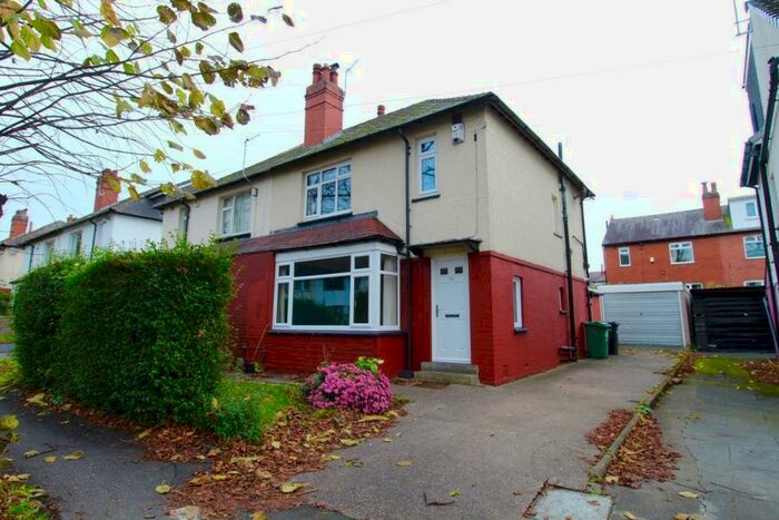3 Bedroom Semi-Detached House To Rent In Langdale Avenue, Headingley, Leeds, LS6