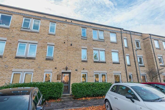 2 Bedroom Flat To Rent In Olympian Court, York, YO10