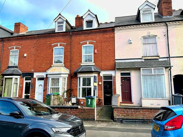 3 Bedroom Property To Rent In Lightwoods Road, Bearwood, B67