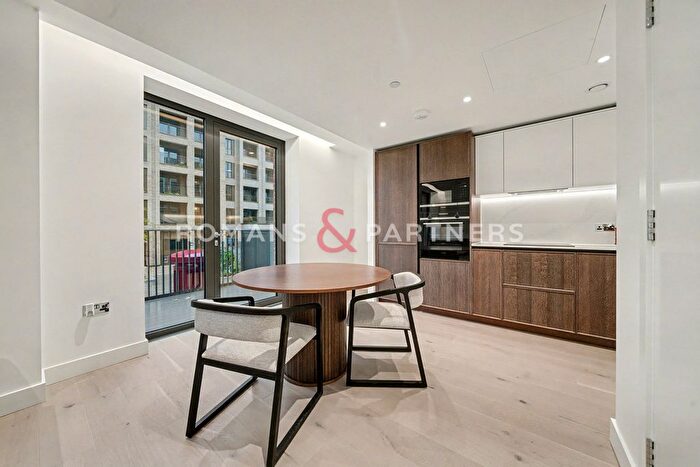 1 Bedroom Flat To Rent In Emblem House, Postmark, WC1X