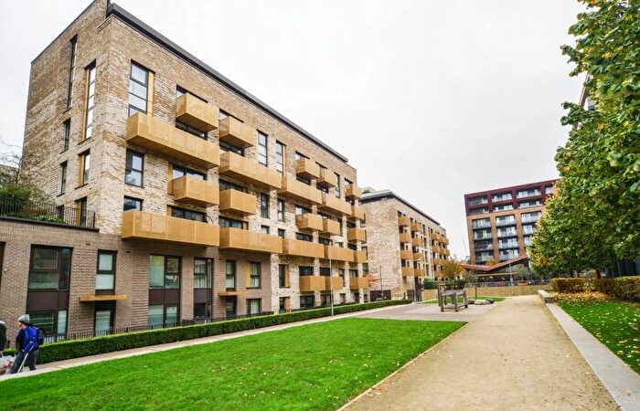 Studio To Rent In Pell Street, London, SE8