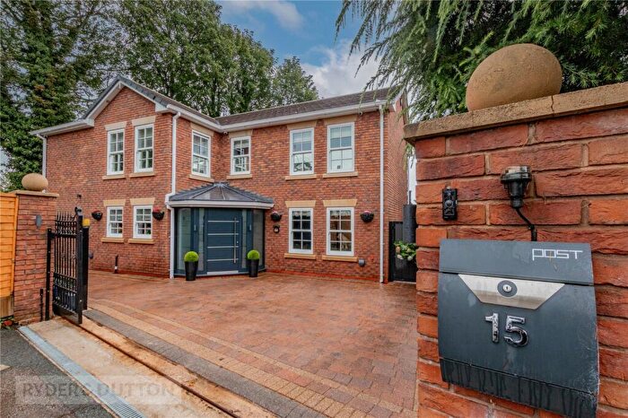 3 Bedroom Detached House For Sale In Taunton Road, Ashton-under-Lyne, Greater Manchester, OL7
