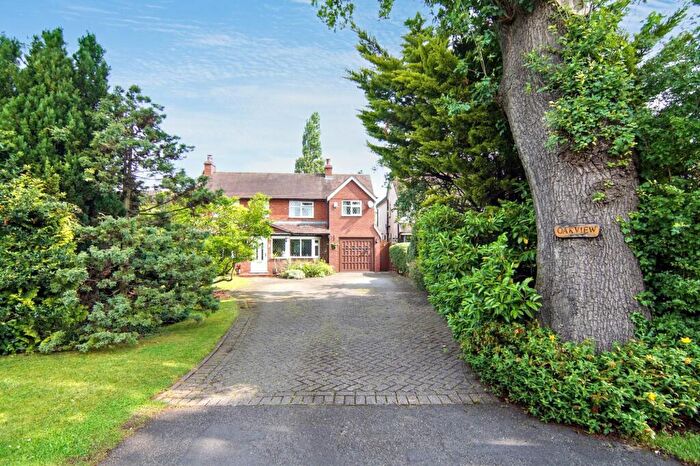 4 Bedroom Detached House For Sale In Old Waste Lane, Balsall Common, CV7