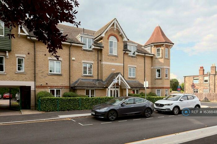 2 Bedroom Flat To Rent In Ash Tree Court, London, N2