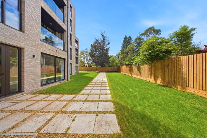 Studio To Rent In Greenhill Way, Harrow, HA1