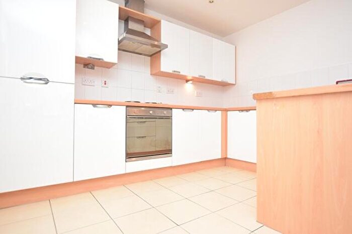 1 Bedroom Apartment To Rent In The Chimes, Vicar Lane, S1