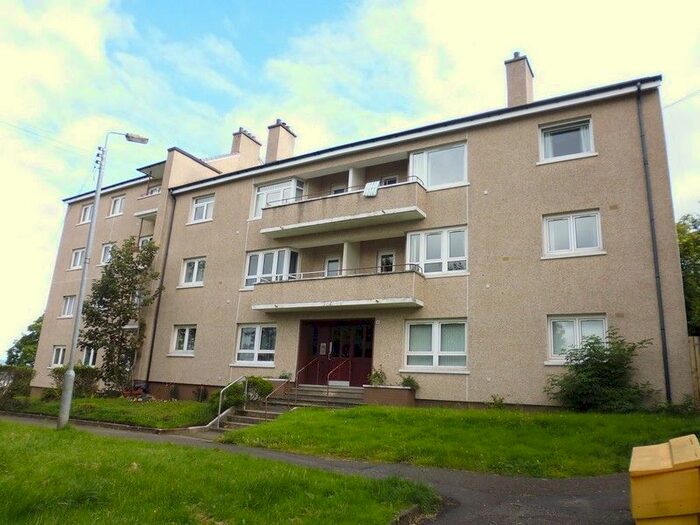 2 Bedroom Flat To Rent In Barrmill Road, Glasgow, G43