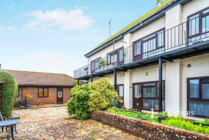 1 Bedroom Flat To Rent In Sussex Village, Manor Way, Elmer, PO22