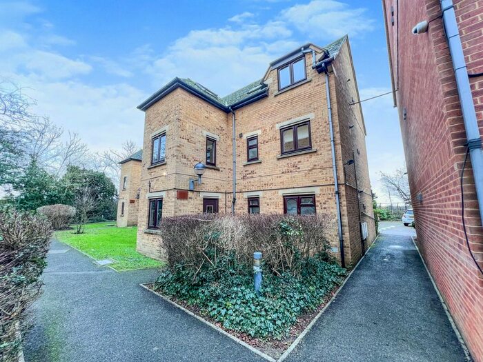 1 Bedroom Flat To Rent In Northwick Avenue, Harrow, Greater London, HA3