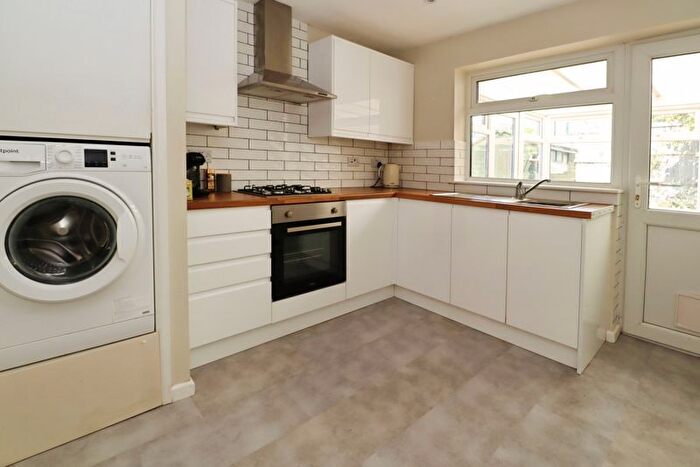 2 Bedroom Bungalow For Sale In Marsh Way, Brightlingsea, CO7