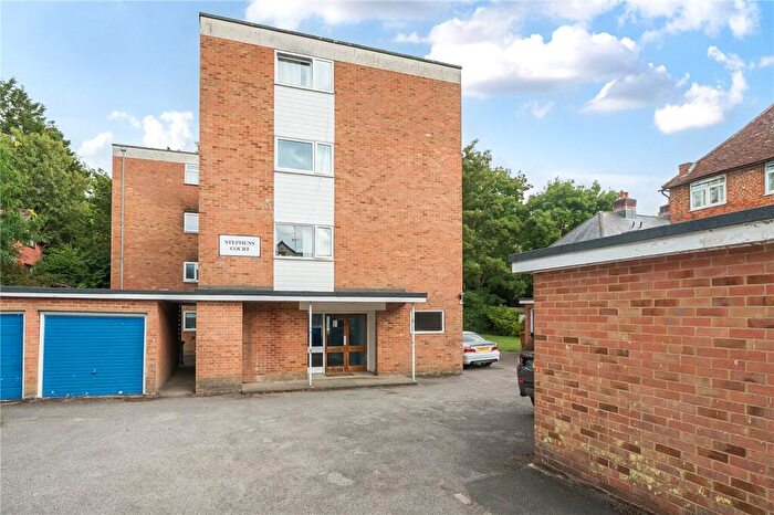 2 Bedroom Apartment For Sale In Middlebridge Street, Romsey, Hampshire, SO51