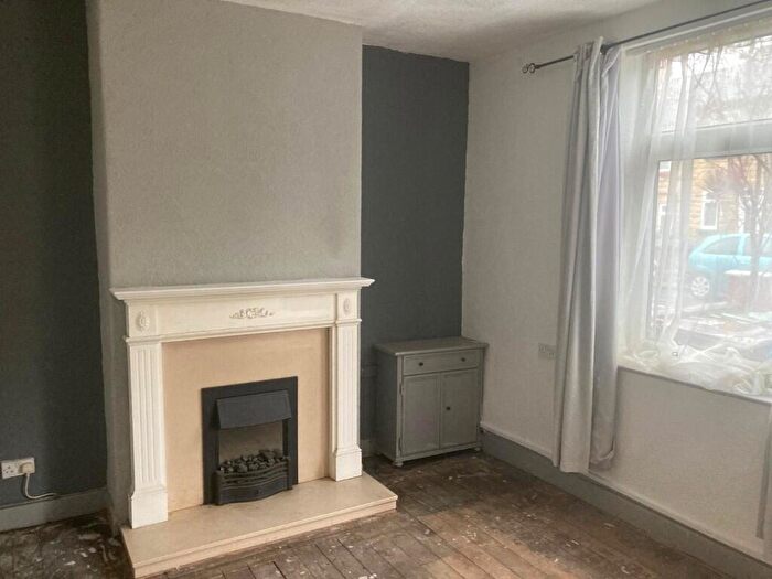 3 Bedroom Terraced House For Sale In Portland Road, NG20