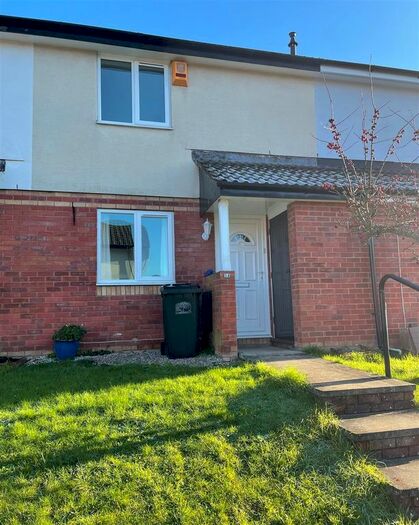 2 Bedroom Property To Rent In Little Close, Kingsteignton, Newton Abbot TQ12