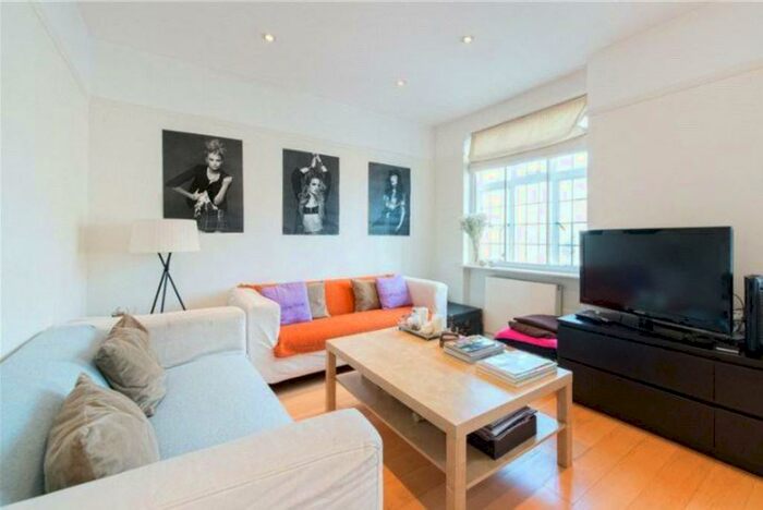 2 Bedroom Apartment To Rent In Arlington Road, Camden, London, NW1