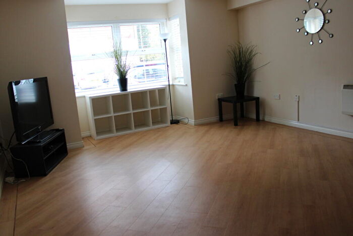 2 Bedroom Apartment To Rent In Chancellor Court, L8