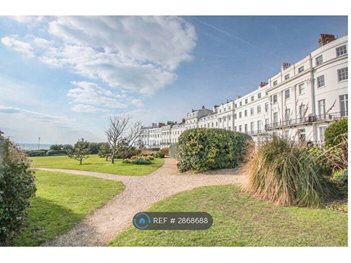 2 Bedroom Flat To Rent In Sussex Square, Brighton, BN2