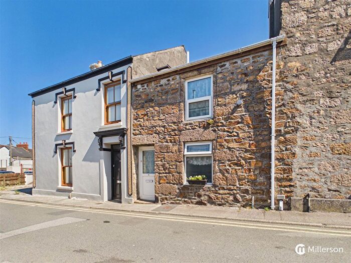 1 Bedroom Property For Sale In Moor Street, Camborne, TR14