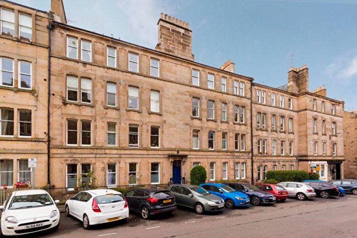 2 Bedroom Flat To Rent In , Dean Park Street, Edinburgh, EH4