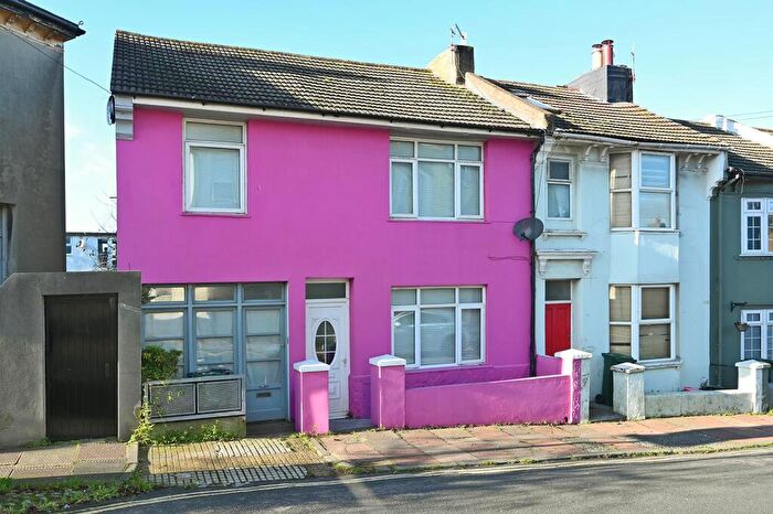 3 Bedroom House For Sale In Carlyle Street, Brighton, BN2