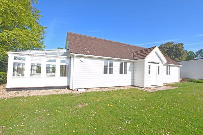 5 Bedroom Detached Bungalow To Rent In Thurnham Lane, Maidstone, ME14