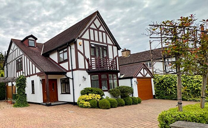 5 Bedroom Detached House For Sale In Heath Drive, Little Heath, Potters Bar, EN6