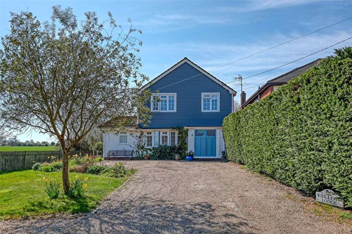 4 Bedroom Detached House For Sale In Rebels Lane, Thorpe Bay/Barling Borders, Barling, Essex, SS3