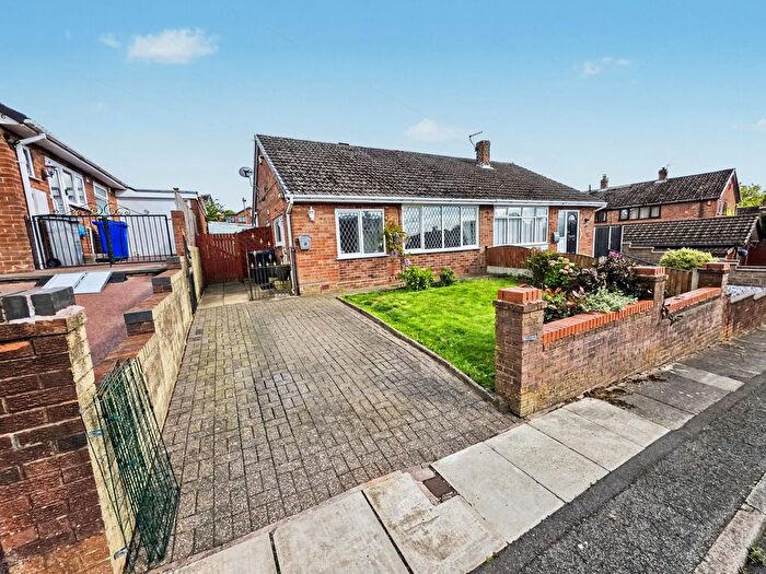 2 Bedroom Bungalow To Rent In Lamerton Grove, Westonfields, Stoke-On-Trent, ST3