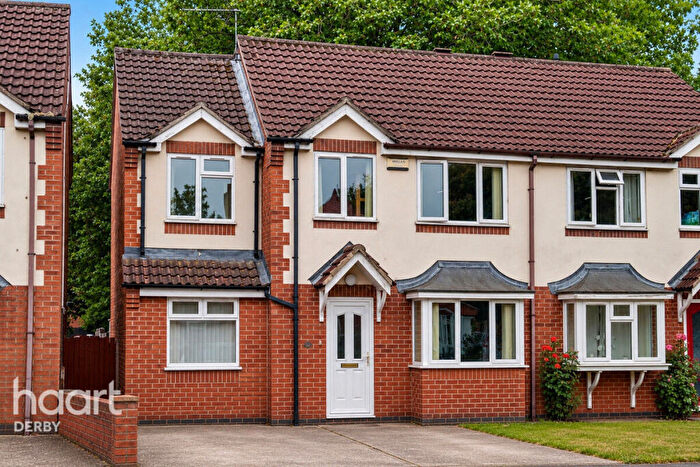 4 Bedroom Semi-Detached House For Sale In Albany Road, Derby, DE22