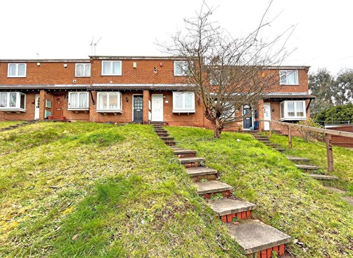 2 Bedroom Town House To Rent In Mickleborough Avenue, Nottingham, NG3