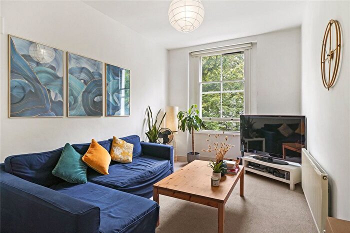 1 Bedroom Flat To Rent In Westbourne Gardens, London, W2