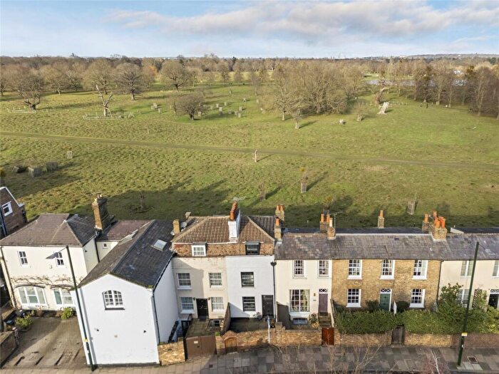 2 Bedroom Terraced House For Sale In Hampton Court Road, East Molesey, KT8