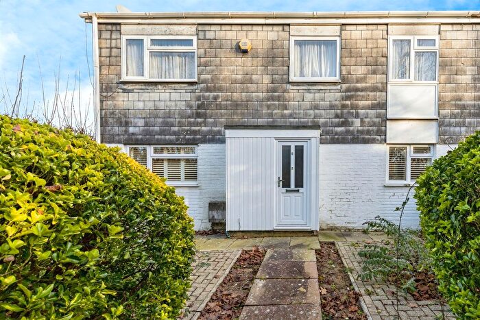 4 Bedroom End Terrace House For Sale In Darleydale, Crawley, RH11