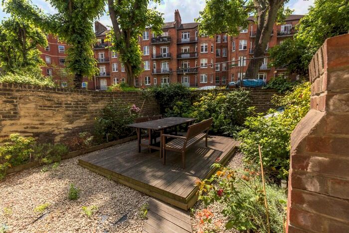 2 Bedroom Flat To Rent In Edith Grove, London, SW10