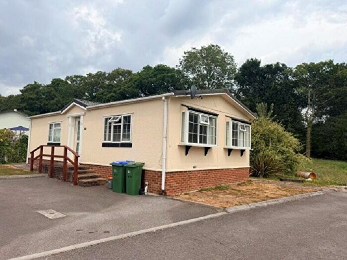 2 Bedroom Mobile Home To Rent In Emms Lane, Brooks Green, Horsham, West Sussex., RH13