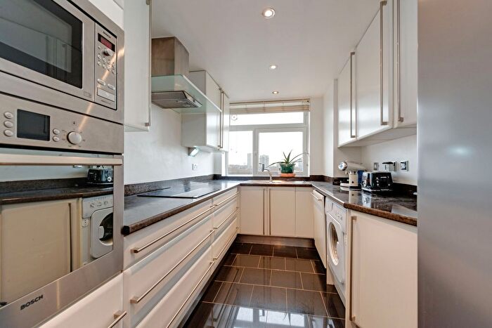 3 Bedroom Flat To Rent In Walsingham, St Johns Wood Park, St Johns Wood, London, NW8