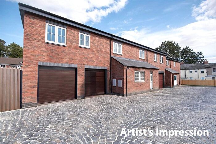 2 Bedroom Flat For Sale In Salop Road, Oswestry, Shropshire, SY11