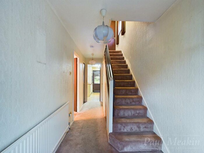 3 Bedroom Link Detached House For Sale In Goldfinch Road, South Croydon, CR2