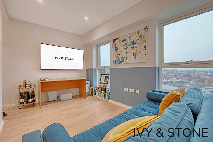 1 Bedroom Apartment For Sale In Effra Gardens, Silvertown Way, London, Greater London, E16