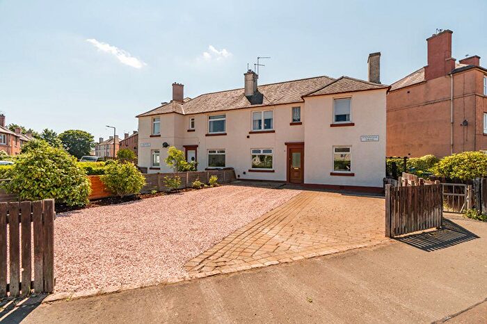 2 Bedroom Flat For Sale In Stenhouse Drive, Edinburgh, EH11