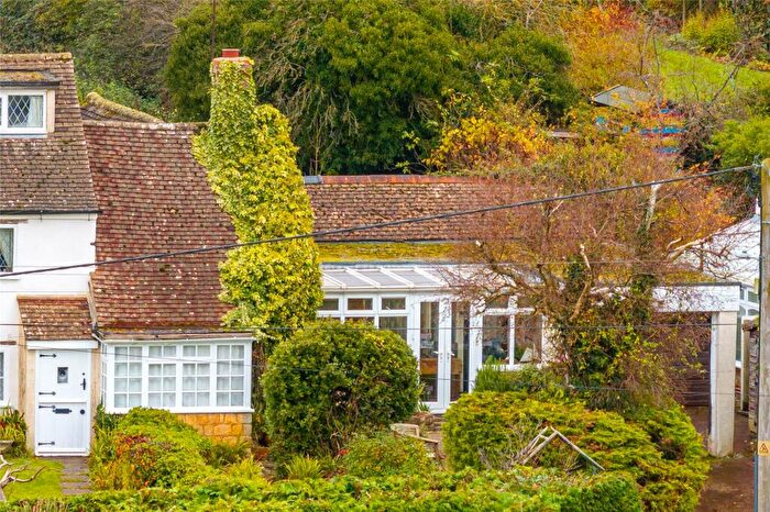 2 Bedroom End Of Terrace House For Sale In Dadford, Buckingham, Buckinghamshire, MK18