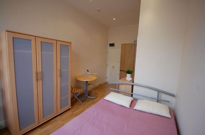 Studio To Rent In Collingham Place, South Kensington, SW5