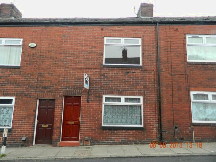 2 Bedroom Property To Rent In John Street, Heywood, OL10