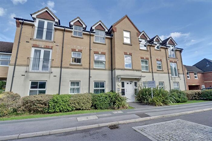 1 Bedroom Flat For Sale In Sunlight Gardens, Fareham, PO15