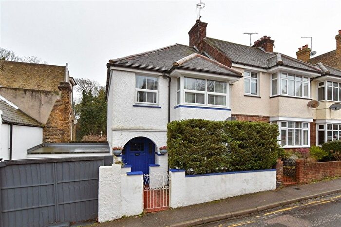 3 Bedroom End Terrace House For Sale In Grosvenor Place, Margate, Kent, CT9