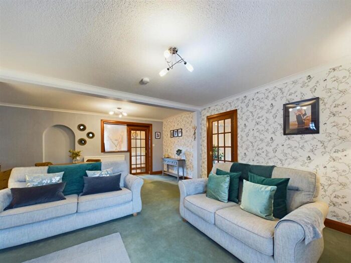 2 Bedroom Semi-Detached House For Sale In Willowbank, Birnam, PH8
