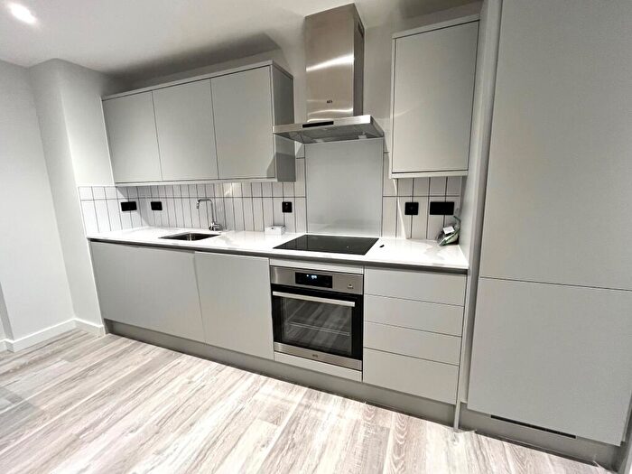 2 Bedroom Apartment To Rent In Apex Lofts, B12