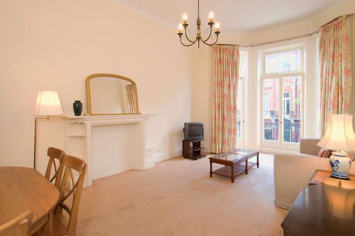 1 Bedroom Flat To Rent In Rosary Gardens, London, SW7