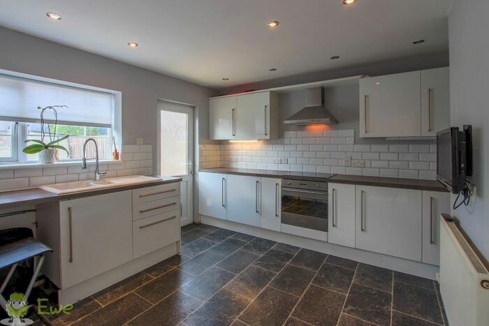 3 Bedroom Semi-Detached House To Rent In Redgrove Road, Cheltenham, GL51