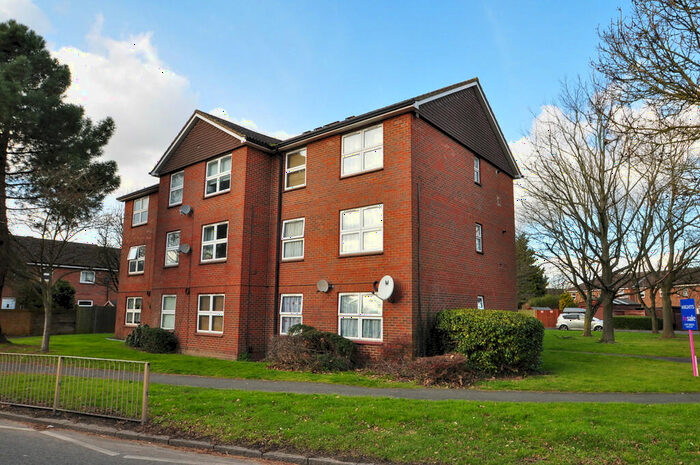 1 Bedroom Apartment To Rent In Athelstan Walk South, Welwyn Garden City, AL7
