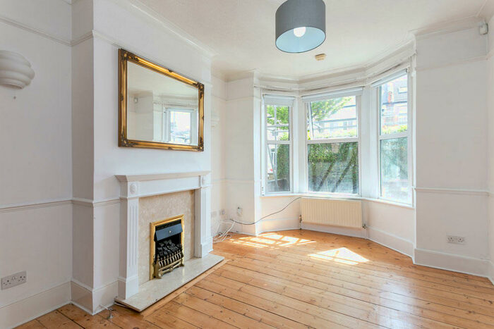 3 Bedroom Terraced House To Rent In Hampton Road, Leytonstone, E11